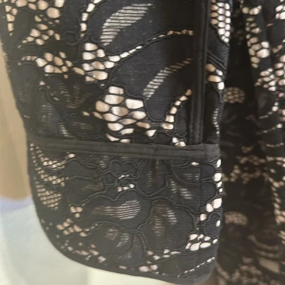 Trina Turk gorgeous  embroidery coat new with tags.  Can be worn as a dress. - Picture 3 of 10